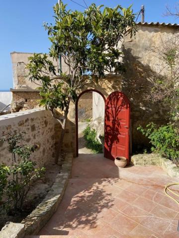 La Perla De Maroulas Hotel Exterior photo